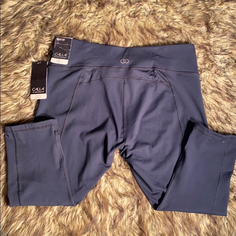 BNWT CALIA by Carrie Underwood Capri Leggings - Picture 3 of 10